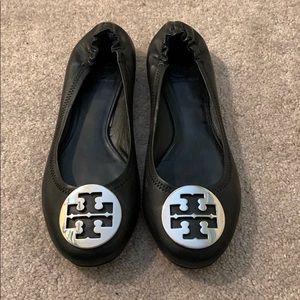 TORY BURCH MINNIE TRAVEL BALLET FLAT, LEATHER